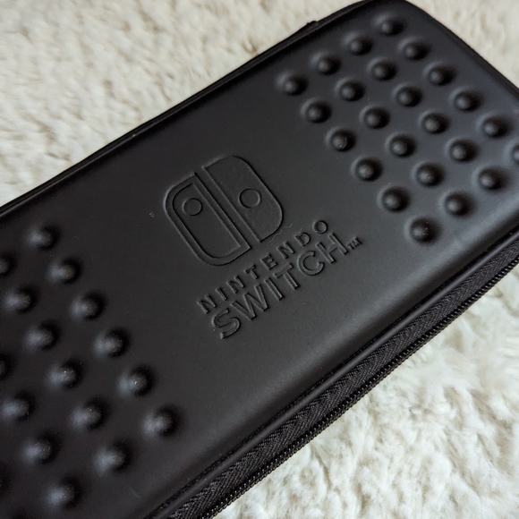 Nintendo Switch Case - Picture 2 of 6